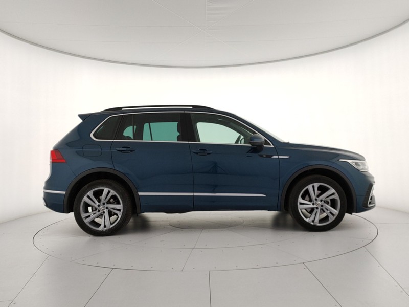 Volkswagen Tiguan 2.0 tdi r-line 4motion 200cv dsg - 3