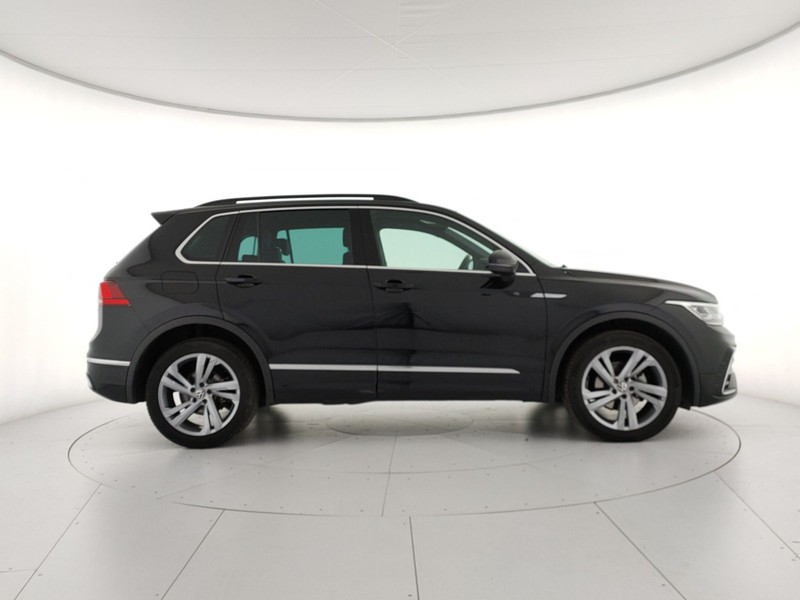 Volkswagen Tiguan Nuova R-Line 2.0 TDI SCR 147 kW/200 CV DSG - 4