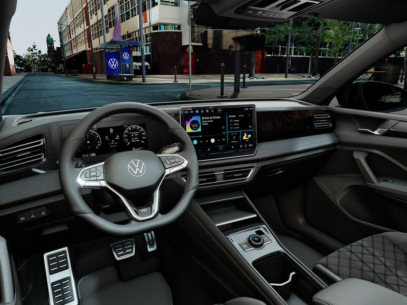 Volkswagen Tiguan 1,5 TSI EHYBRID R-LINE DSG 204 CV - 2
