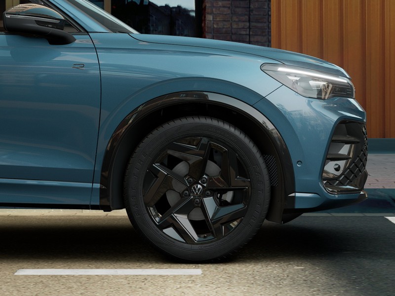 Volkswagen Tiguan 1,5 ETSI ACT R-LINE DSG 150 CV - 3