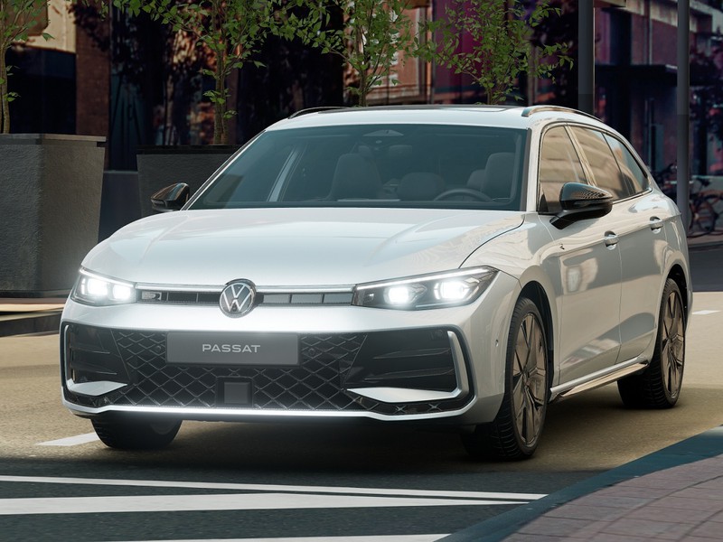 Volkswagen Passat 2.0 TDI SCR R-LINE 150 CV DSG - 1