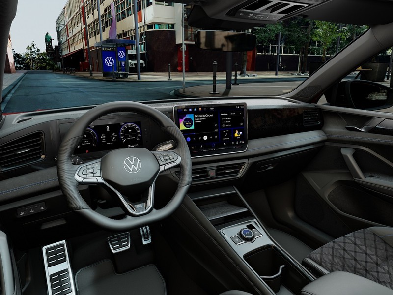 Volkswagen Tiguan 2,0 TDI SCR R-LINE DSG 150 CV - 2