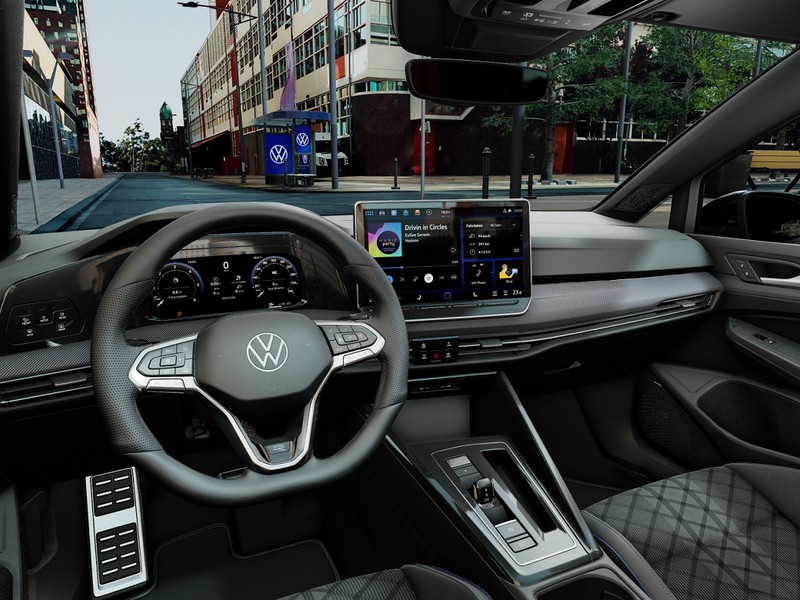 Volkswagen Golf 1.5 TSI EHYBRID LIFE DSG - 2