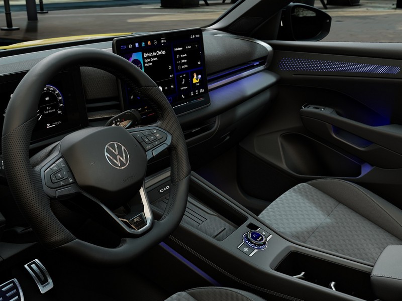 Volkswagen T-Roc 1.5 etsi r-line 150cv dsg - 3