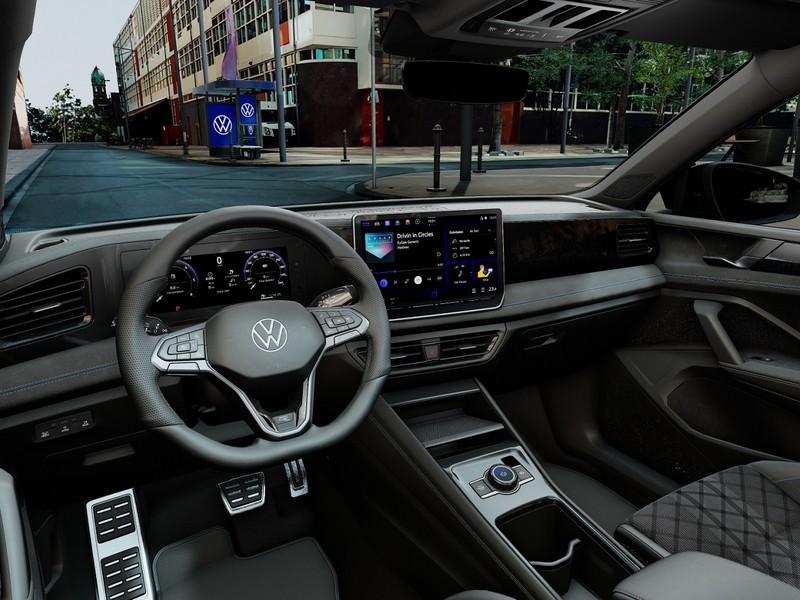Volkswagen Tiguan 1,5 ETSI ACT R-LINE DSG 150 CV - 2