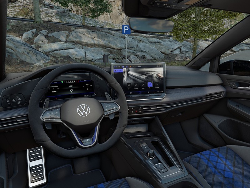 Volkswagen Golf R 2,0 l TSI 4MOTION - 2