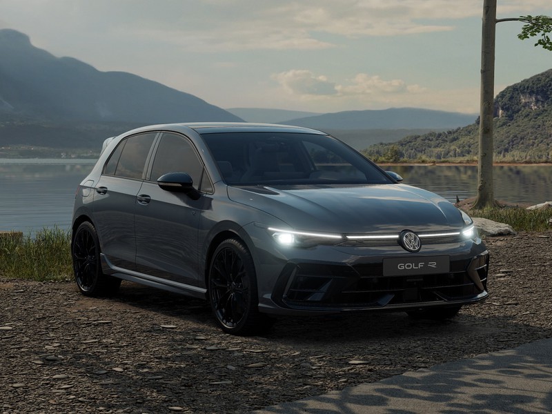 Volkswagen Golf R 2,0 l TSI 4MOTION - 3