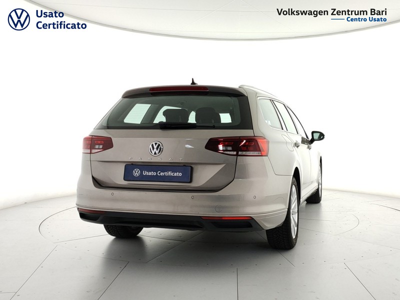 Volkswagen Passat variant 1.6 tdi business 120cv dsg - 4