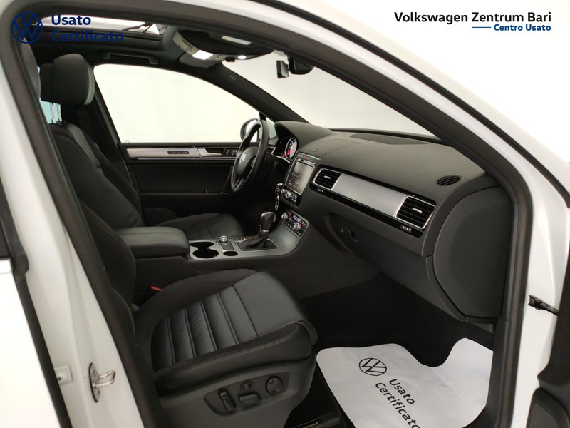 Volkswagen Touareg 3.0 v6 tdi 204cv tiptronic - 23