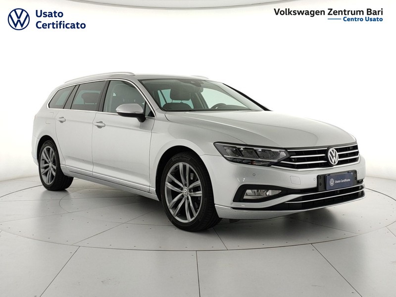 Volkswagen Passat variant 2.0 tdi executive 190cv dsg - 3