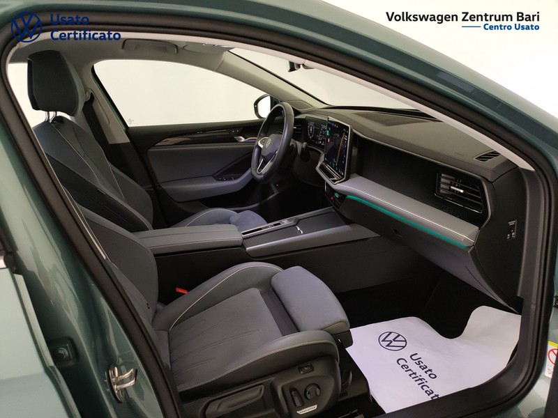 Volkswagen Passat 1.5 etsi act business 150cv dsg - 22