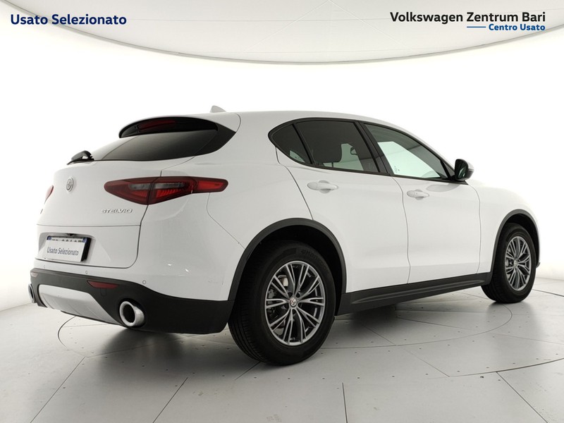 Alfa Romeo Stelvio 2.2 t business q4 210cv auto - 5