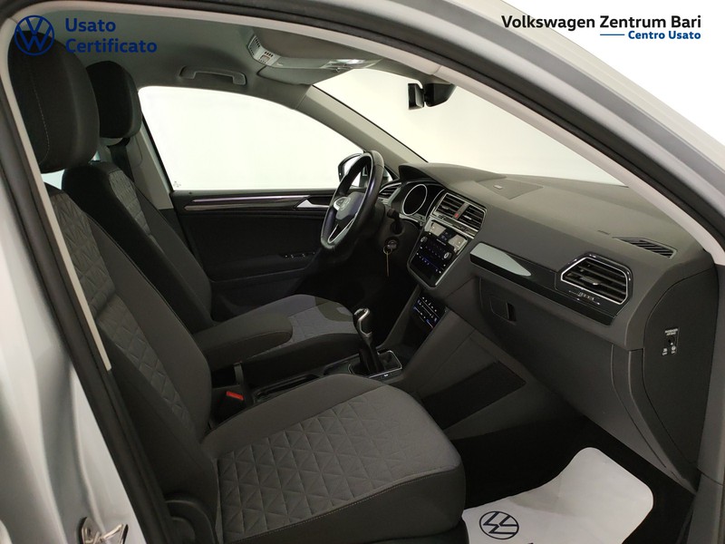 Volkswagen Tiguan 2.0 tdi life 122cv - 19