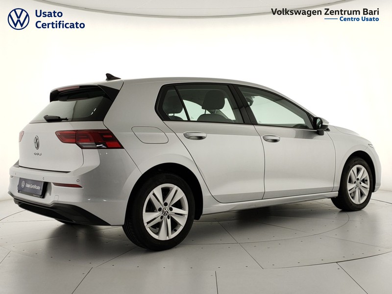 Volkswagen Golf 1.5 tgi life 130cv - 4