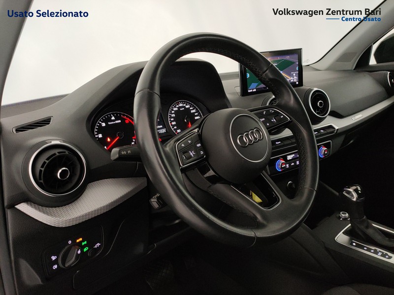 Audi Q2 30 2.0 tdi business s-tronic - 13