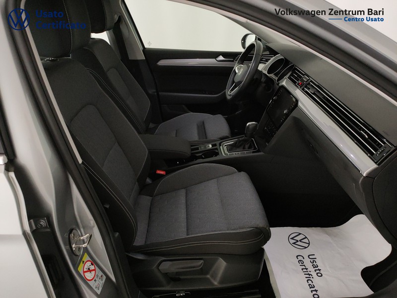 Volkswagen Passat variant 2.0 tdi business 150cv dsg - 25