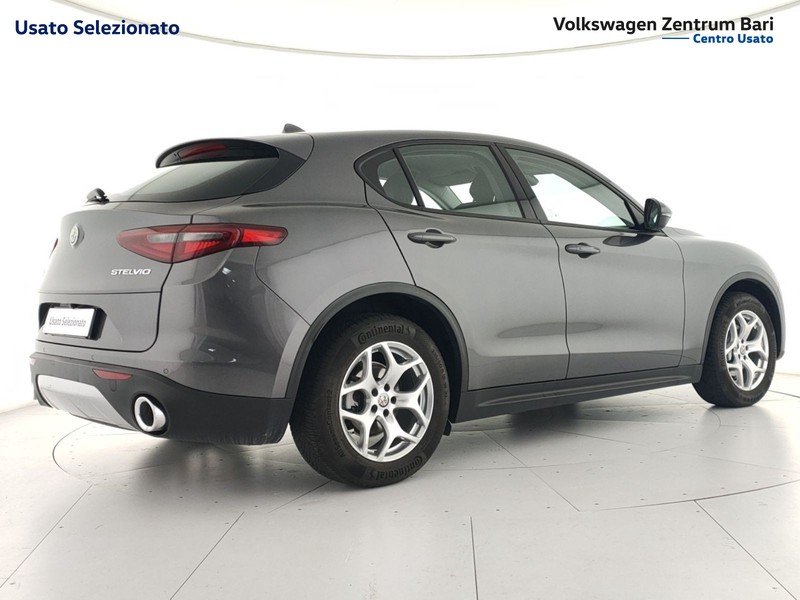 Alfa Romeo Stelvio 2.2 t business q4 190cv auto - 5