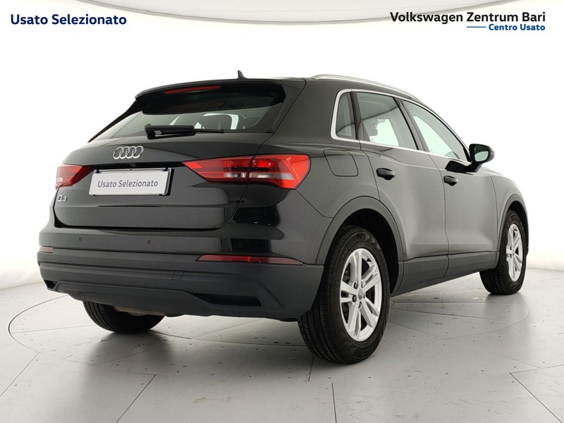 Audi Q3 35 2.0 tdi business s-tronic - 5