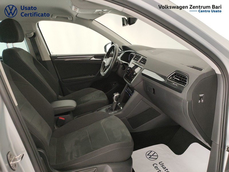 Volkswagen Tiguan 2.0 tdi elegance 150cv dsg - 22