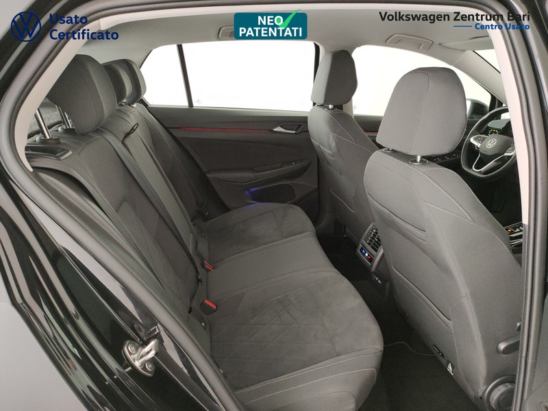 Volkswagen Golf 1.5 etsi evo style 130cv dsg - 20