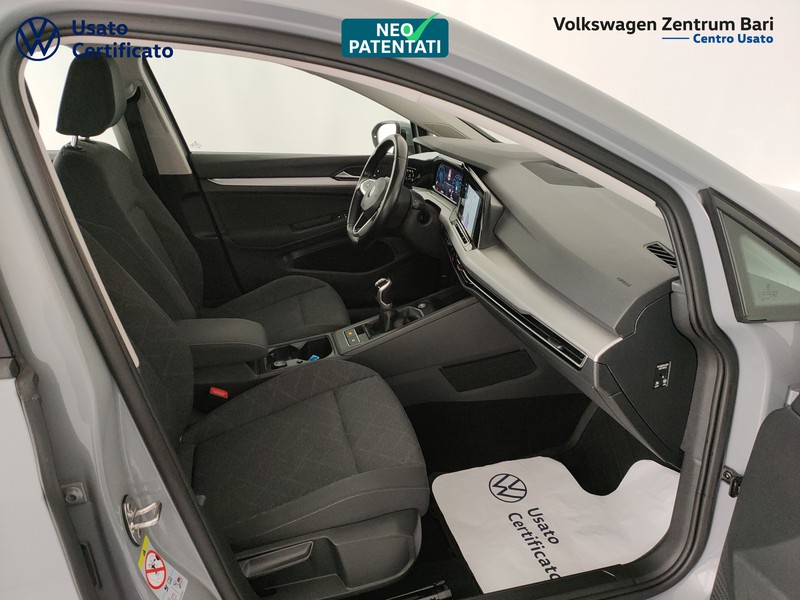 Volkswagen Golf variant 2.0 tdi life 115cv - 17