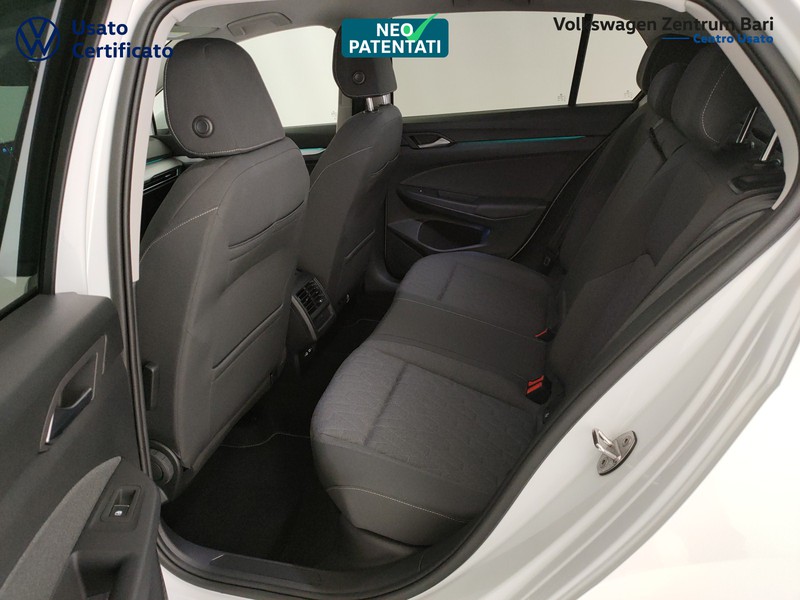 Volkswagen Golf 1.5 etsi life 115cv dsg - 17