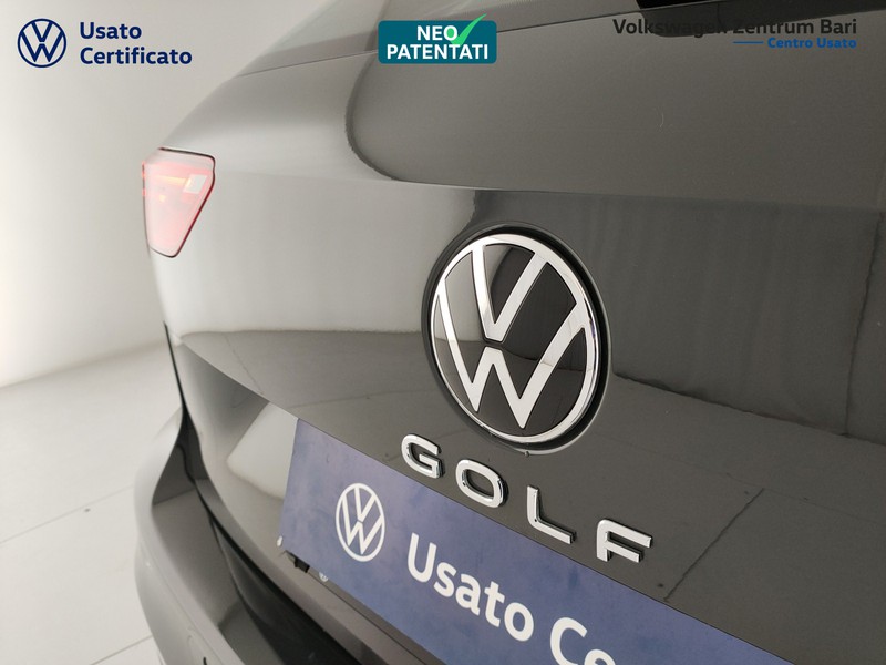 Volkswagen Golf variant 2.0 tdi life 115cv - 17