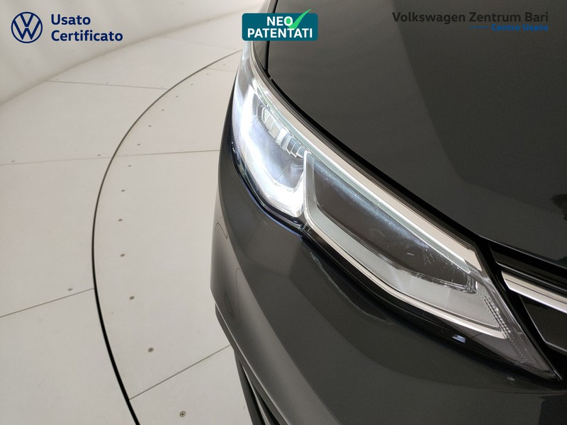 Volkswagen Golf variant 2.0 tdi life 115cv - 21