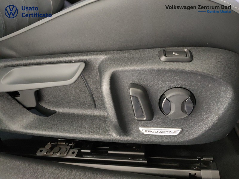 Volkswagen Passat 2.0 tdi scr business 150cv dsg - 25