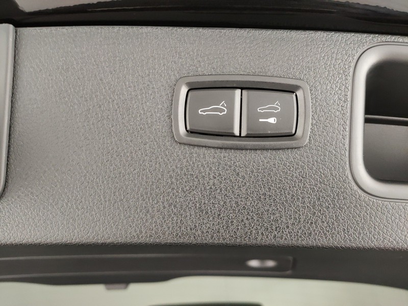 Porsche Macan 2.0 265cv pdk - 23