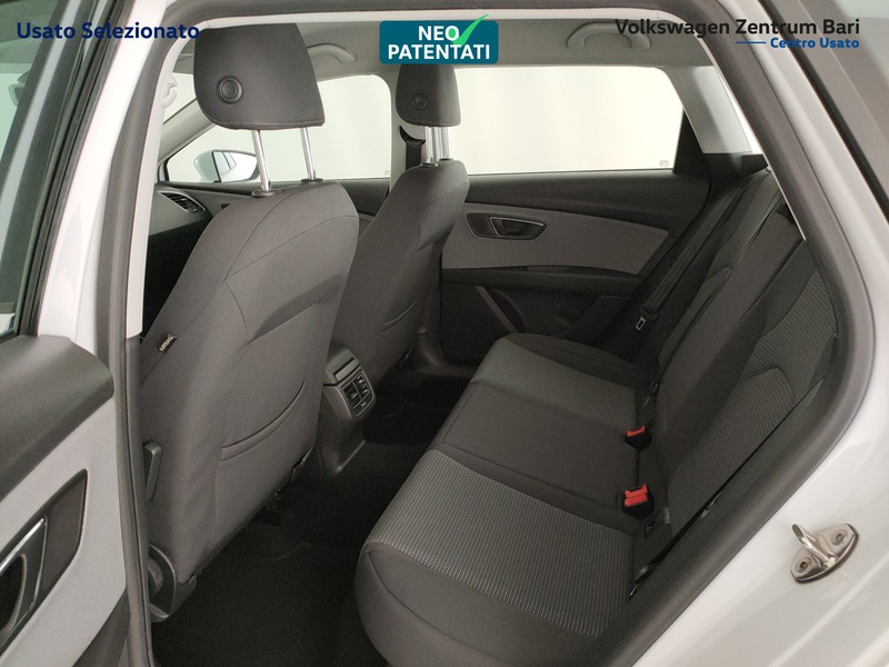 Seat Leon st 1.6 tdi style 115cv - 19
