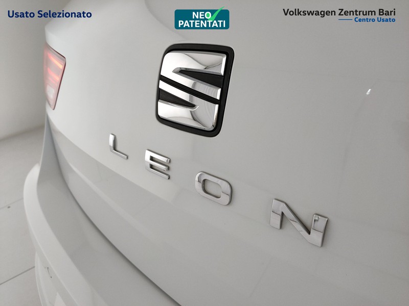 Seat Leon st 1.6 tdi style 115cv - 22