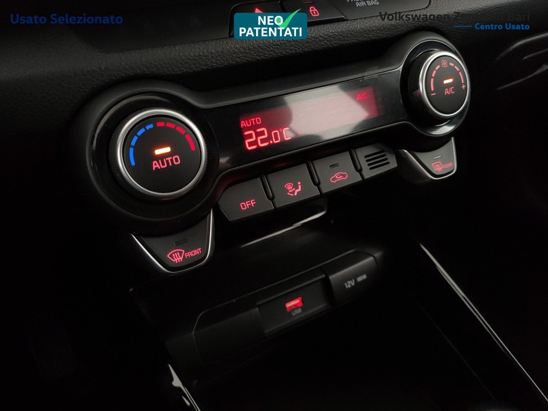 Kia Stonic 1.2 dpi style s/design pack gpl 82cv - 12