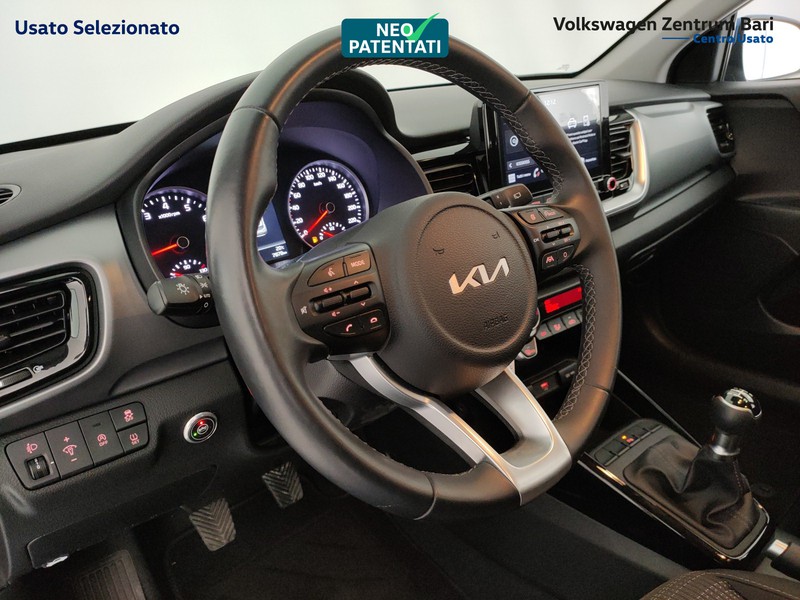 Kia Stonic 1.2 dpi style s/design pack gpl 82cv - 16