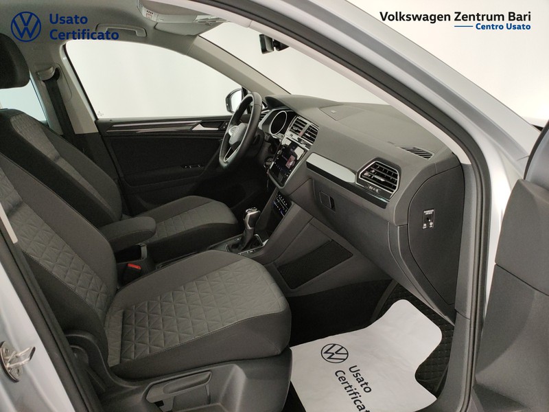 Volkswagen Tiguan 2.0 tdi life 150cv dsg - 24