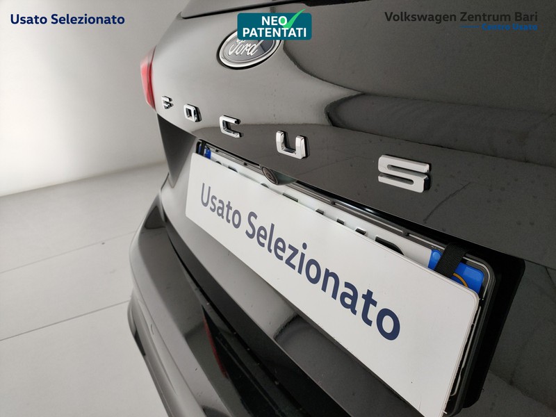 Ford Focus sw 1.5 ecoblue st-line 120cv - 20