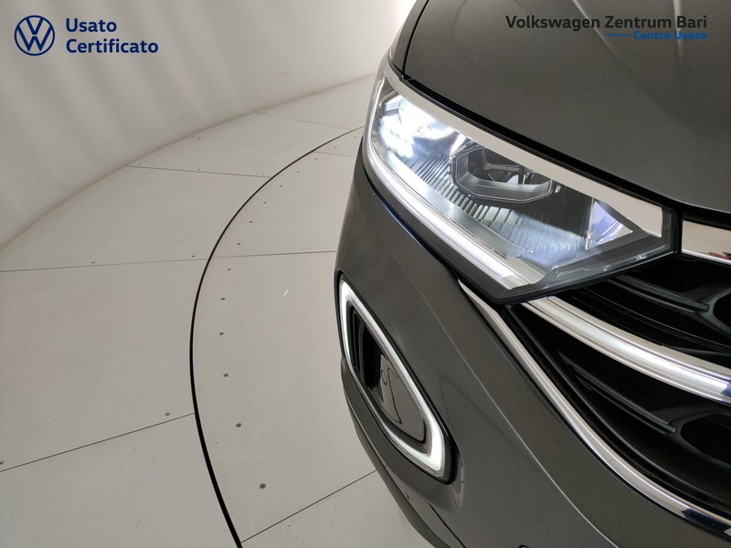 Volkswagen T-Roc 1.5 tsi style dsg - 24