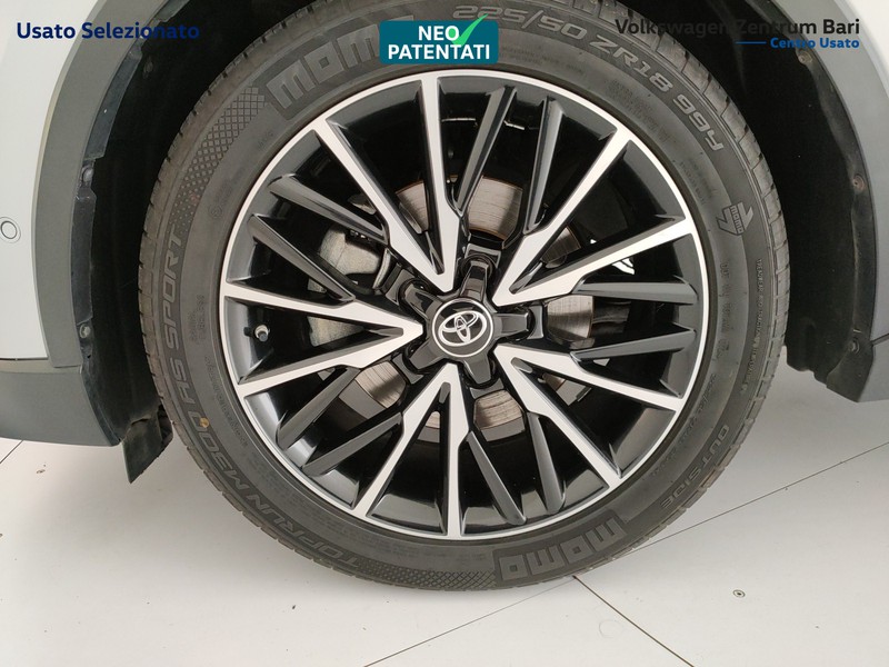 Toyota C-HR 1.8h lounge 2wd e-cvt - 18