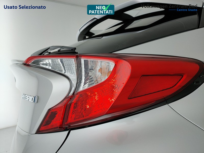 Toyota C-HR 1.8h lounge 2wd e-cvt - 23