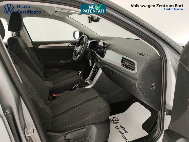 Volkswagen T-Roc 1.0 tsi life 110cv - 24