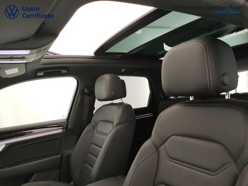 Volkswagen Touareg 3.0 v6 tdi elegance r-line exterior pack 231cv tiptronic - 18
