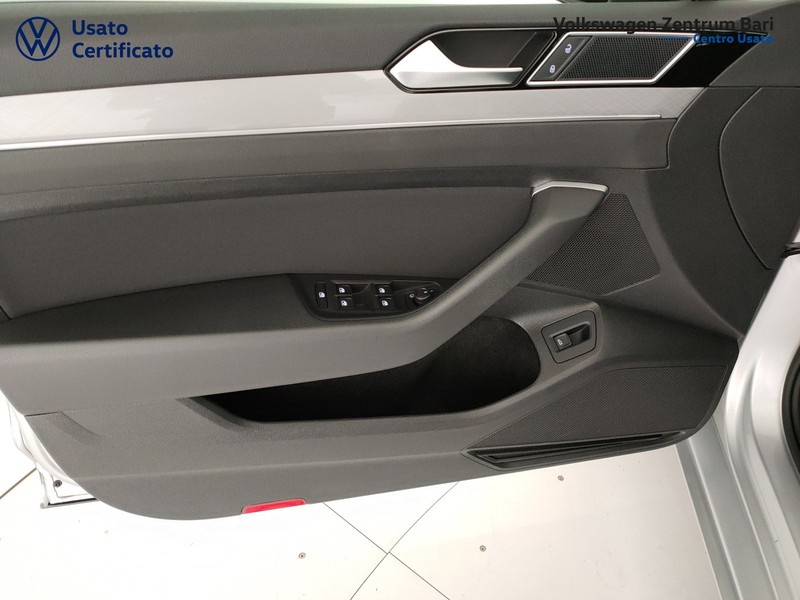 Volkswagen Passat variant 1.6 tdi business 120cv dsg - 13