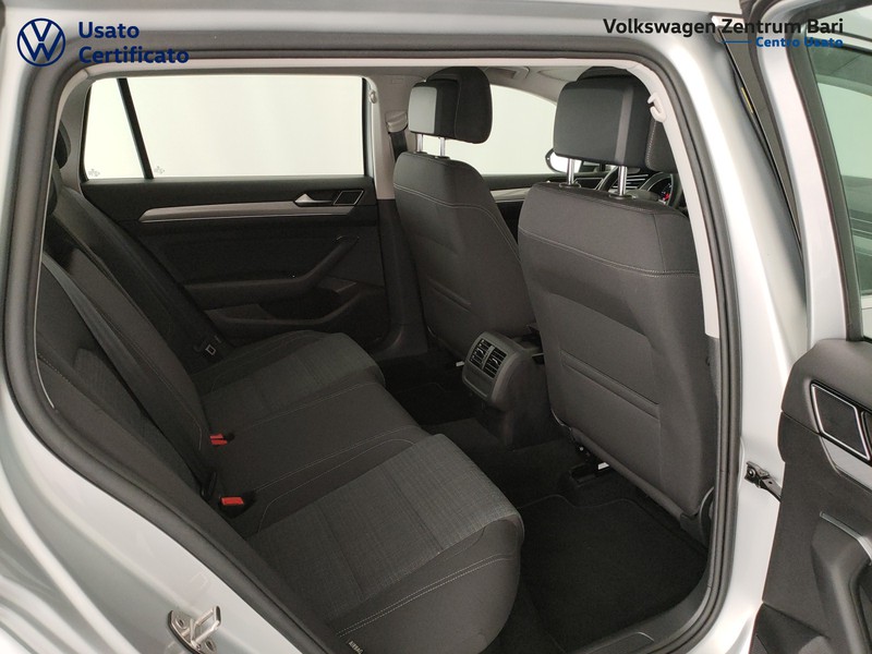 Volkswagen Passat variant 1.6 tdi business 120cv dsg - 22