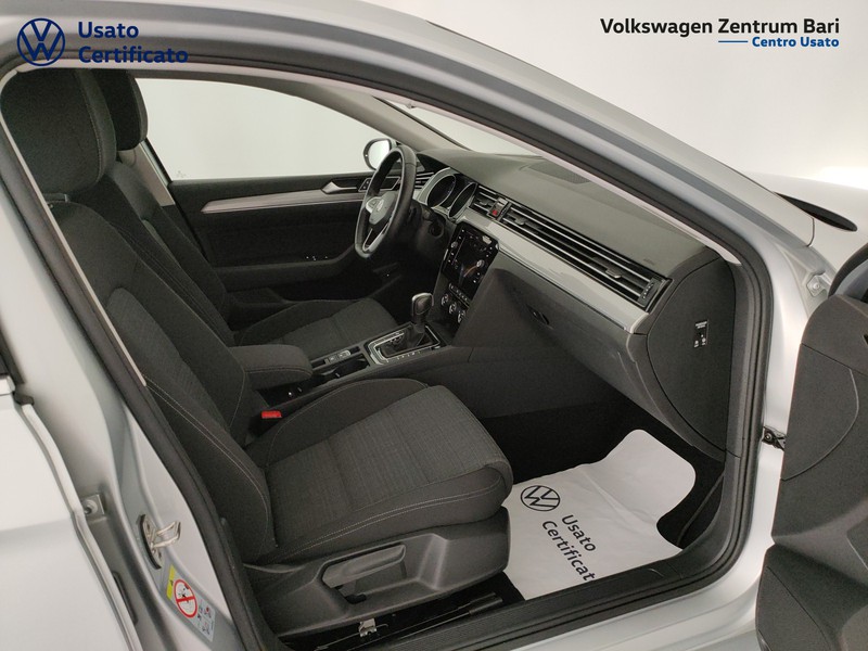 Volkswagen Passat variant 1.6 tdi business 120cv dsg - 23