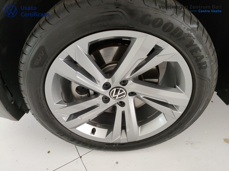 Volkswagen Tiguan allspace 2.0 tdi r-line 4motion 200cv 7p.ti dsg - 17