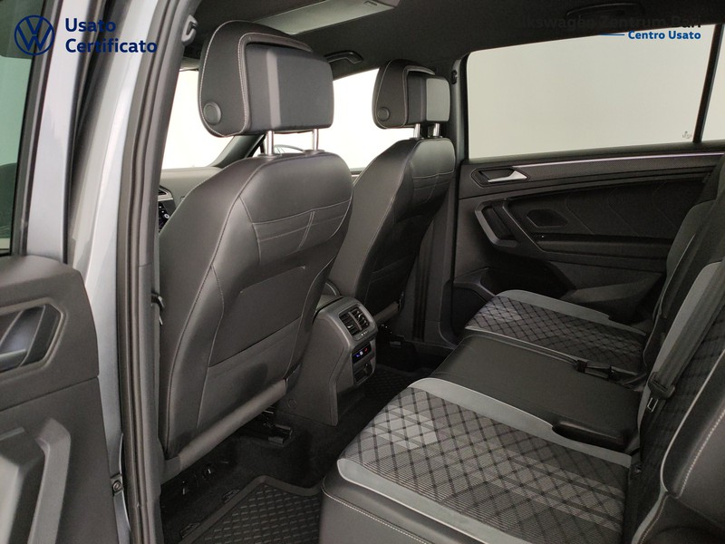 Volkswagen Tiguan allspace 2.0 tdi r-line 4motion 200cv 7p.ti dsg - 18