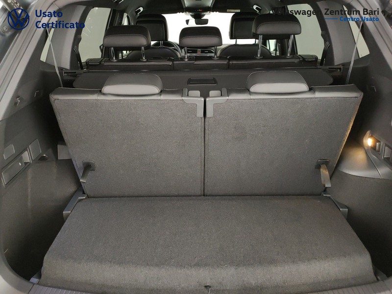 Volkswagen Tiguan allspace 2.0 tdi r-line 4motion 200cv 7p.ti dsg - 24