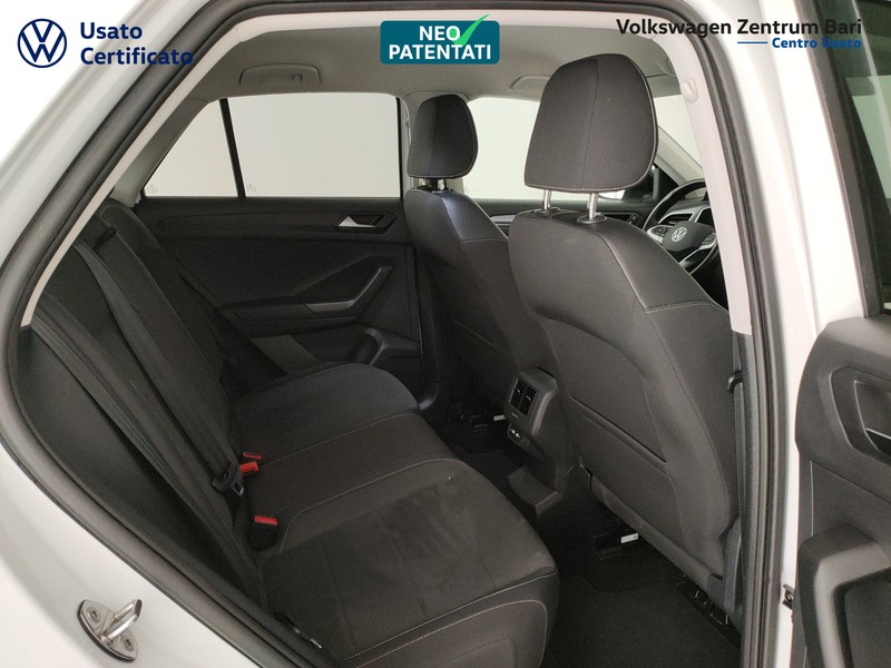 Volkswagen T-Roc 1.0 tsi style 110cv - 23