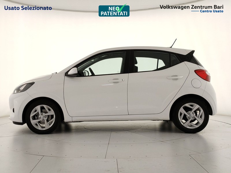Hyundai i10 1.0 tech connect pack auto - 9