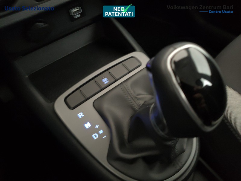 Hyundai i10 1.0 tech connect pack auto - 13
